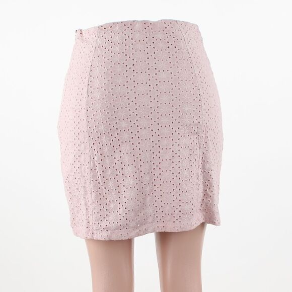 GUESS Becka Mini Skirt in Rose Bliss - Picture 3 of 5